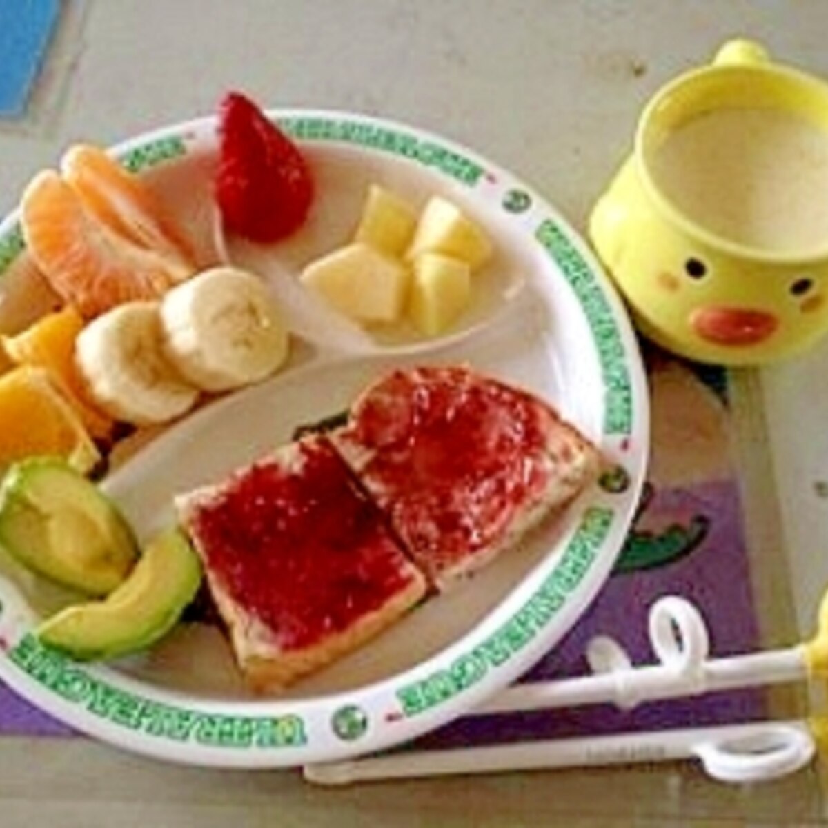 3歳男の子のトロピカル朝ごはん 3歳男の子のトロピカル朝ごはん